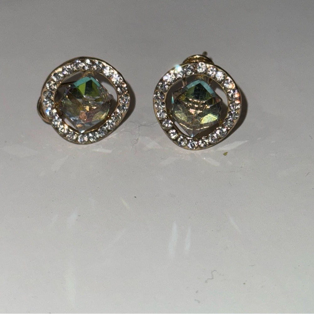 Elegant Rose Gold and Swarovski Crystal Earrings